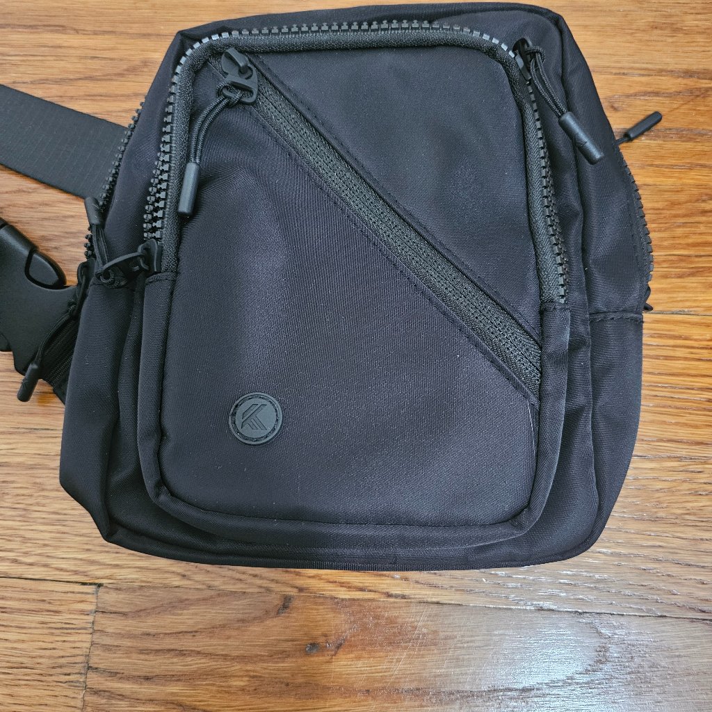 Kyodan Crossbody Bag With Water Bottle Holder
